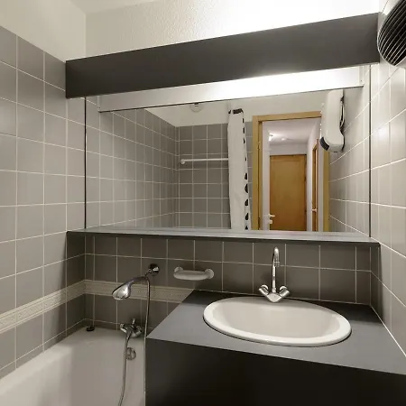 Cosy Proche Pistes - Balcon Et Wifi - Fr-1-181-1017 *